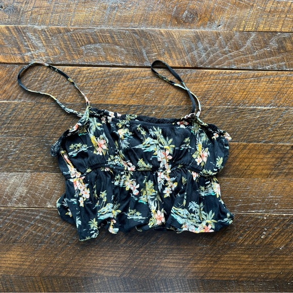 Forever 21 black floral Ruffled Crop Camisole - Picture 5 of 5